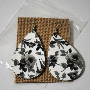 Grey Flower Leatherette Earrings